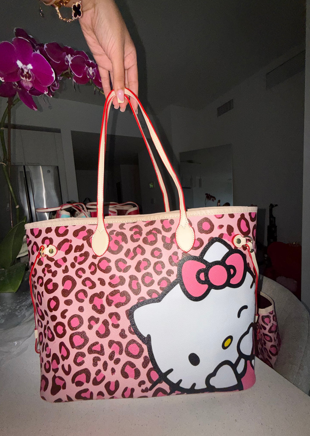 HK TOTE BAG